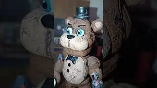 negro👀 #fivenightsatfreddys #fnaflore #humor #freddy #freddyfazbear #negro #bicicleta #whiteredfredd