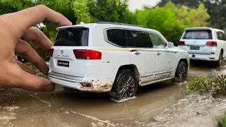 Unboxing Toyota Land Cruiser LC300 