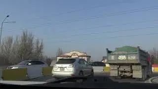 Дороги в Бишкеке и город из окна автомобиля. Кыргызстан. Roads in Bishkek. Kyrgyzstan.