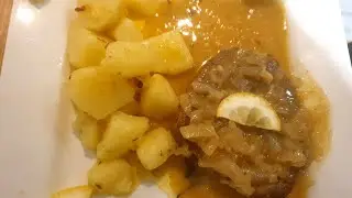 BEEF MEDALLIONS WITH FRIED BAKED POTATOES AND LEMON SAUCE