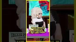 😱 Trixie Getting Read by Strangers while Katya Holds her Shoe 