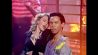 Kylie Minogue - Wouldn't Change A Thing - TOTP - 1989 [Remastered]