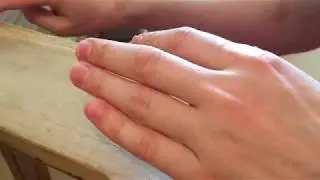 Как починить сколы и дыры в мебели