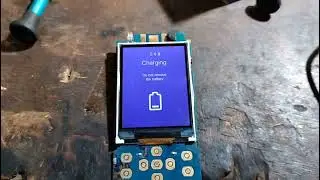 Jio phone Automatically charge huta h jio phone #jiophone #mobile #vidoeshort #youtubeshort