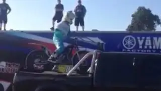 Motocross looping