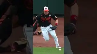 Just an EPIC 95 mph throw from the outfield from Austin Hays!!