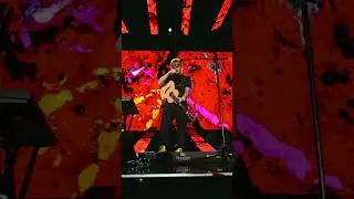 Ed Sheeran - Eyes Closed - First Performance Live in Manchester