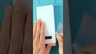 How to Open Galaxy S10+