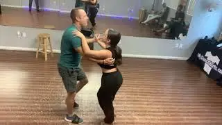 Salsa Class / Beginner RUEDA