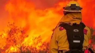 Residents flee San Diego wildfires