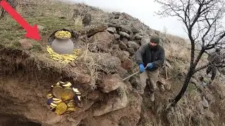 Metal dedektörüyle hazine bulma anı..