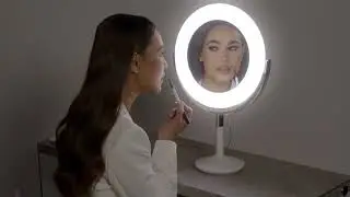 Eliminate makeup mistakes with the first light to simulate daylight by 98%.