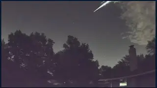 Fragmenting Fireball Meteor Captured Over my House