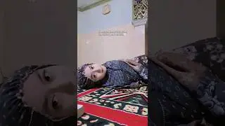 gadis cantik menunggu yang enak enak 