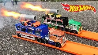 HOT WHEELS TRANSPORTER TRUCKS ROCKET POWERED RACE !!