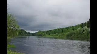 Пасмурная, летняя прогулка у берега реки Ухта