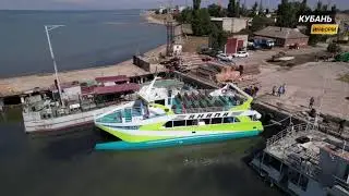 Двухпалубный прогулочный катамаран на 120 человек "Анапа"