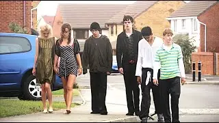 [Skins] Freaks - Surf Curse // Español