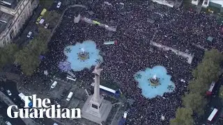 Pro-Palestine protest: thousands rally in Londons Trafalgar Square