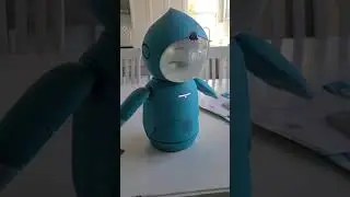 Creepy kids robot has emotions! 😳😳😳