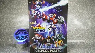 Unboxing: ThreeZero Voltron