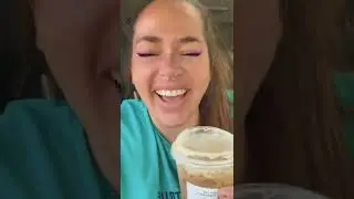 Iced Toasted Vanilla Oatmilk Shaken Espresso *tried the IG hack & totally failed! [Starbucks Review]