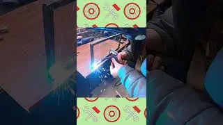 Необычный держатель катушки с филаментом