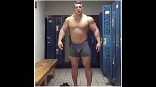 Muscle Worship - Bigger is Better