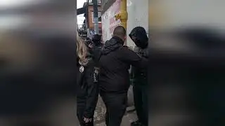 Разборки на рынке в Мариуполе: предпринимателя облили зеленкой