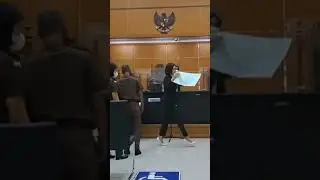 Nikita Mirzani ngamuk di ruang sidang