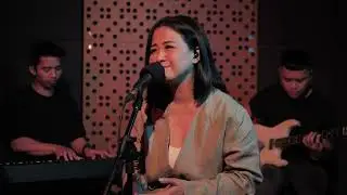 Astrid - Tak Bisa Kembali (Live Session)