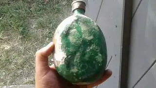 Старый сарай а в нем  военный  Музей .