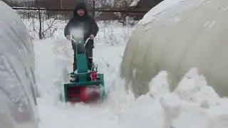 Зверь, а не машина! Как убрать снег за 5 минут!