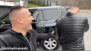 Братский поцелуй это уважение - Миша Маваши