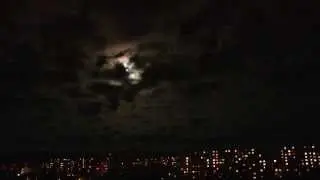 Футаж луна - плывущие облака 1080i - footage