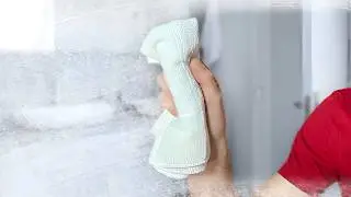 The Secret to Cleaning a Bathroom Mirror Like a Pro!