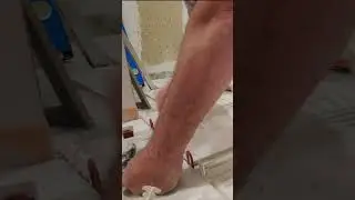 Tile floor, setting one tile 