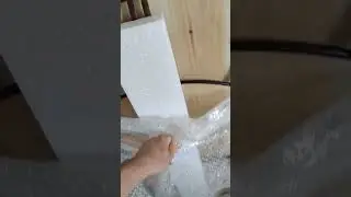 Огромные настенные часы в новой квартире