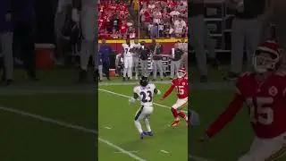 Patrick Mahomes catches his OWN PASS 😲😱