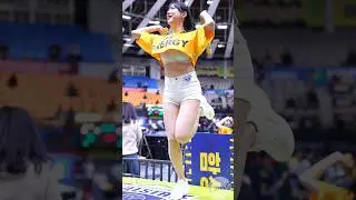 1열의 감동!! 김한나 치어리더 직캠 Kim Hanna Cheerleader 241105 |4K