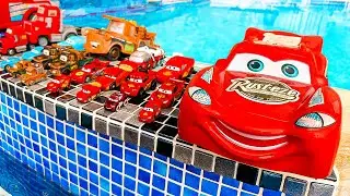 Looking for Disney Pixar Cars On the Rocky Road : Lightning McQueen, Mater, Dinoco McQueen, Mack