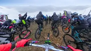 Can I WIN The CRAZIEST Mass Star Downhill Race?