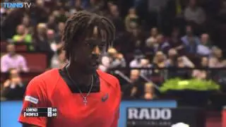 Monfils Hits Tweener Hot Shot