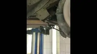 Крепление стабилизатора - покинуло студию..