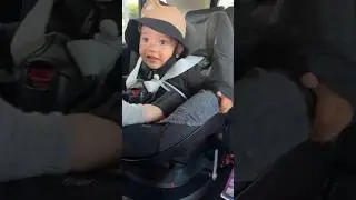 Очень любит ездить на машине 