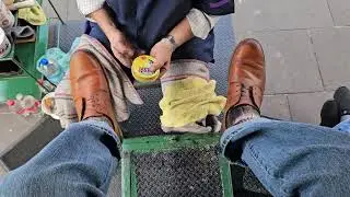 Mexican Shoe Shine in Morelia, MX on Christmas Day. ASMR #shoeshine #asmrsounds #zapatos