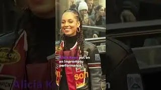 Alicia Keys delivers impromptu performance at London train station #Shorts