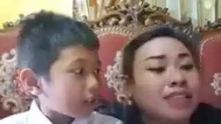 VIRAL !!! emak emak belajar online dirumah lihat apa yang terjadi