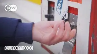 Sticky Art Machines | Chewing Gum Vending Machines | Arty Bubble Gum Vendors | Gumball Art